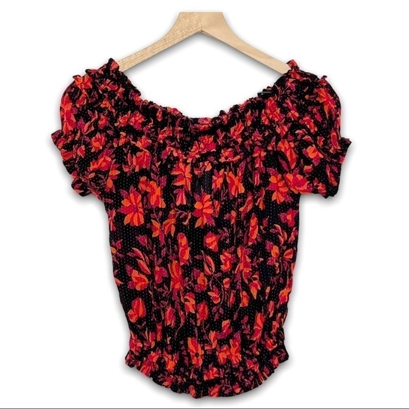 NWT FREE PEOPLE 70s Smocked Off Shoulder Floral Short Sleeve Blouson Crop Top S - Picture 5 of 11